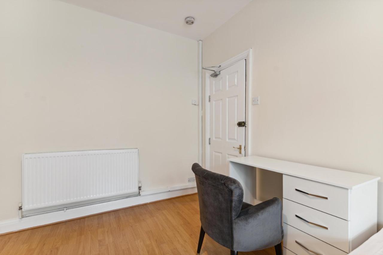 Beautiful Cozy Room London Exterior photo